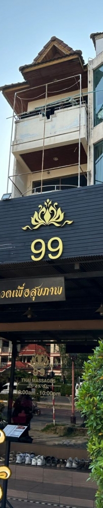 99 spa massage shop near market village in Hua Hin, Thailand, cheap price and good service