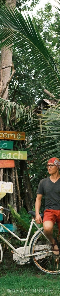 Joy Beach Cafe, an open-air restaurant/bar next to the beach in Ao Nang, Krabi, Thailand