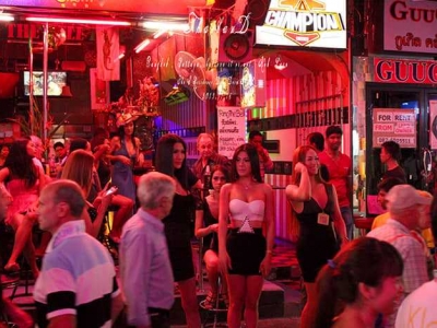 The secrets of nightlife in Bangkok's red light district are revealed?: the girls are good at service, good-looking and cheap