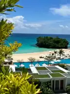 The best crimson hotel in Boracay, the suites with sea views are very large