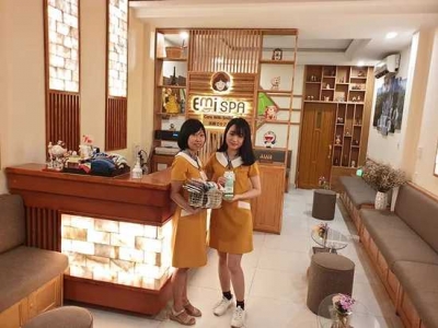 Girls Bar Erotic Massage Experience in Ho Chi Minh, Vietnam