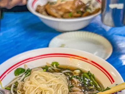 Go Deng Thai Noodle😋, a must-try noodle dish in Krabi, Thailand