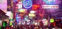 TOP 10 recommended bars in Pattaya with dazzling neon lights