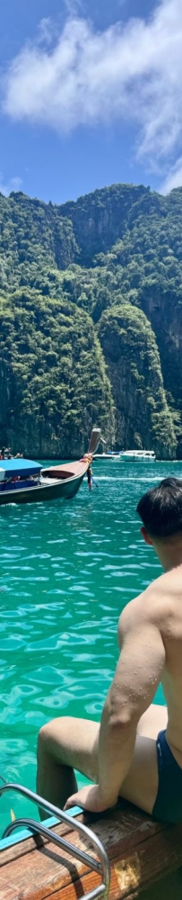 Phuket Phi Phi Island Tour, Maya Bay is open on the first day, saw sharks and beautiful scenery