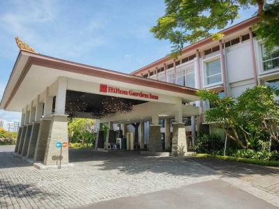 Hilton Garden Inn Bali Ngurah Rai Airport in Bali, Indonesia, gold card members and above enjoy free breakfast