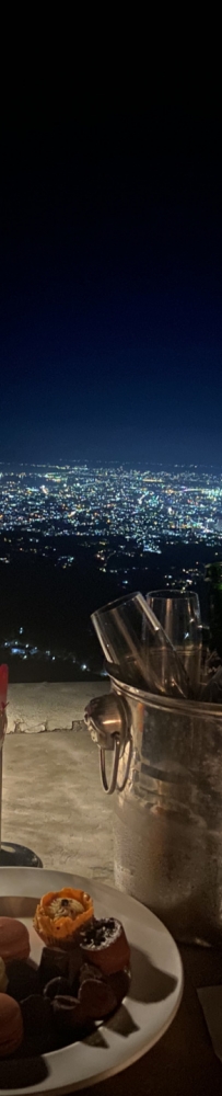 La Vie in the Sky Bar, ice cream with a rich French taste, overlooking the night view of Cebu